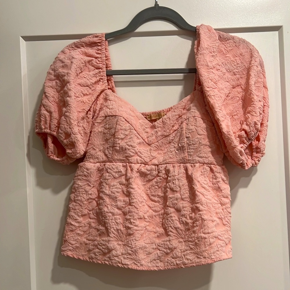 From Dillards, size small puff sleeves